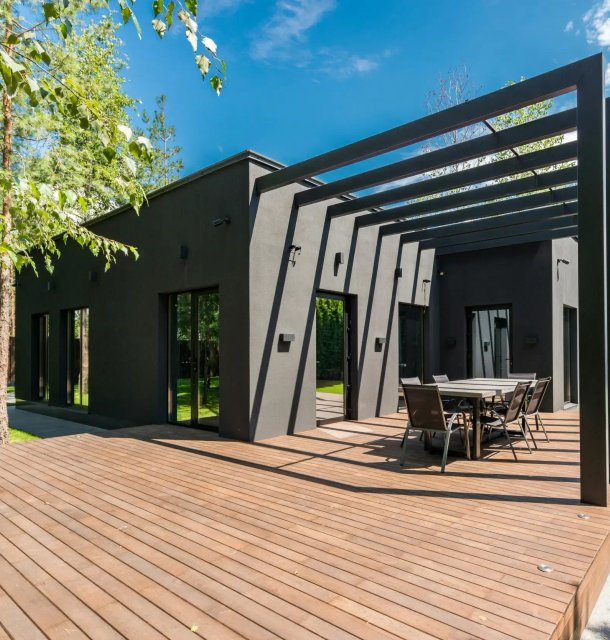 Photo of a backyard with a gorgeous landscape